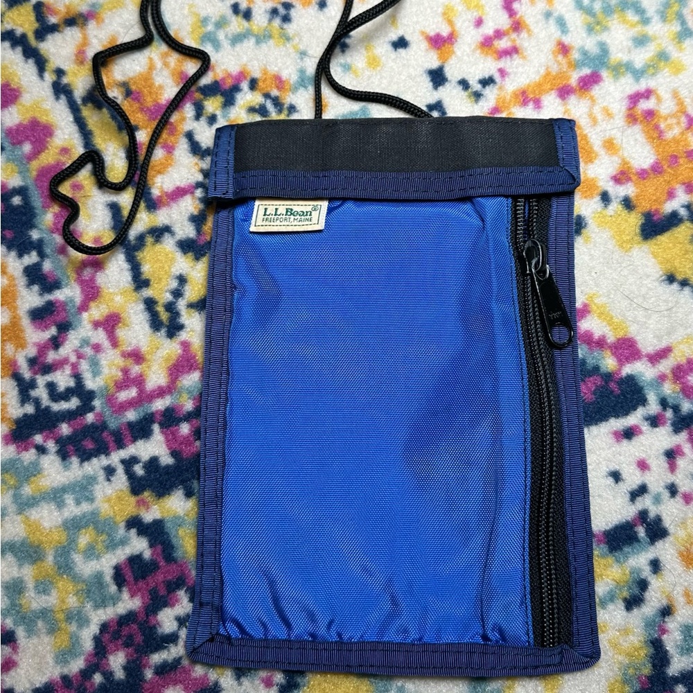 VTG L.L. Bean Crossbody Travel Wallet Passport Hook Loop Zipper Pocket Belt
